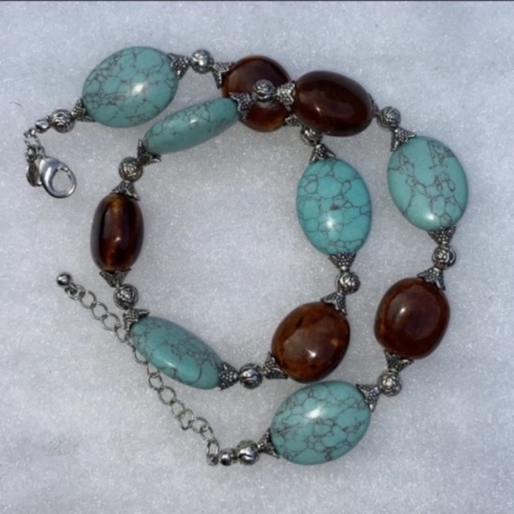 Premier Designs Faux Turquoise & Brown Glass Stone Chunky Beaded Necklace - Picture 2 of 5
